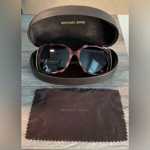 ✨ Michael Kors Gabriella Tortoise Sunglasses ✨